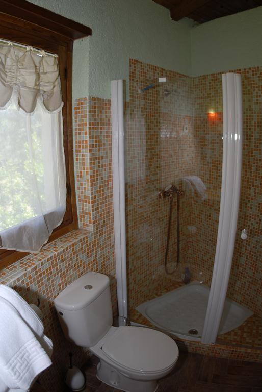 Apartamentos Rurales Ecopangea Valverde de la Vera Quarto foto